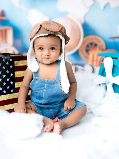 Ready for takeoff! This aviator-themed photoshoot is perfect for your little adventurer.