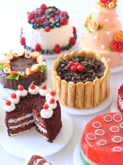 A beautiful collection of my miniature cakes, perfect for a dollhouse bakery.