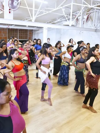More moments from our workshop at The Belly Dance Collective. It's amazing to see so many dancers learning and growing together.