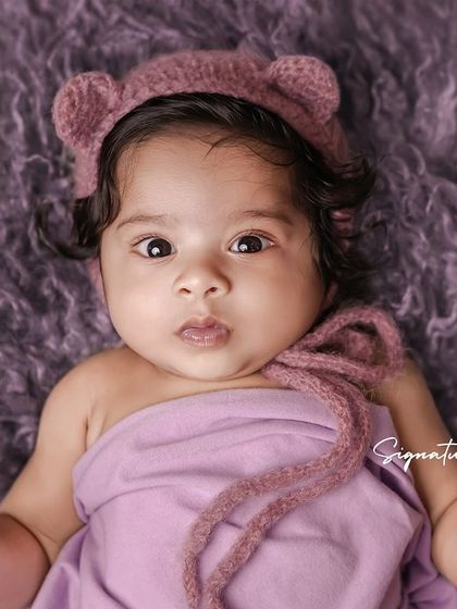 A duplicate of image 186, capturing a curious and alert expression.