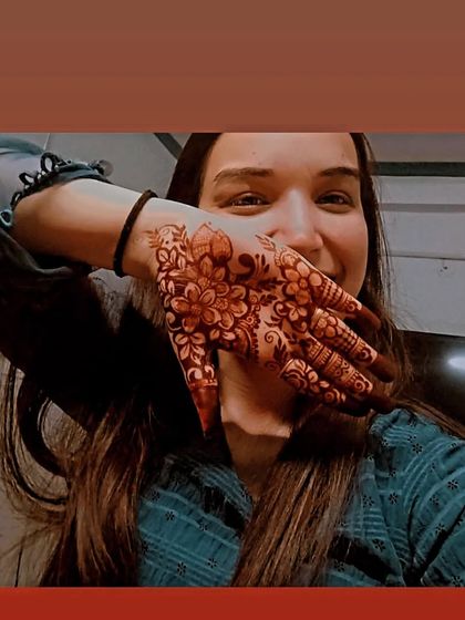 Priya Verma - Festival & Occasion Mehndi Happy Clients photo 8