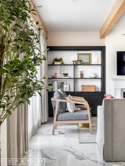 Grand Living & Dining Spaces photo 21