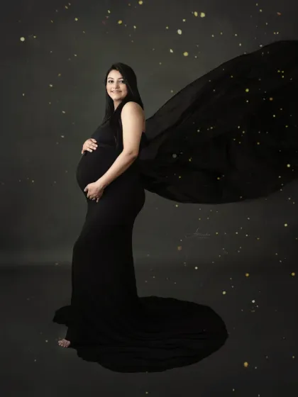 Abhinandan Photography - Maternity Photography Elegant Gown Portraits photo 15
