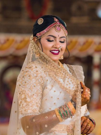 Another favorite portrait. The soft glam makeup felt elegant and timeless, exactly what I had envisioned for my wedding.