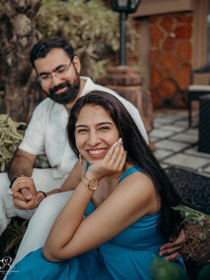 A beautiful, natural smile directed right at the camera. While I love candid shots, a simple, happy portrait like this during a pre-wedding shoot is always a treasure.