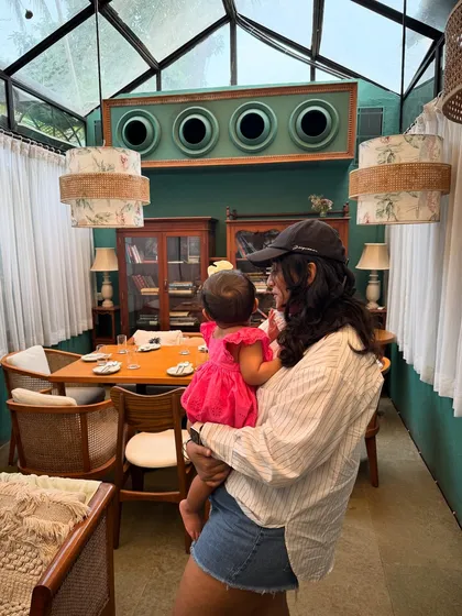 Photography isn't just for planned sessions. It's for the real, in-between moments too. Here I am with my daughter, Gaia. I love capturing these candid family memories that show the authentic connection and love you share, no posing required.
