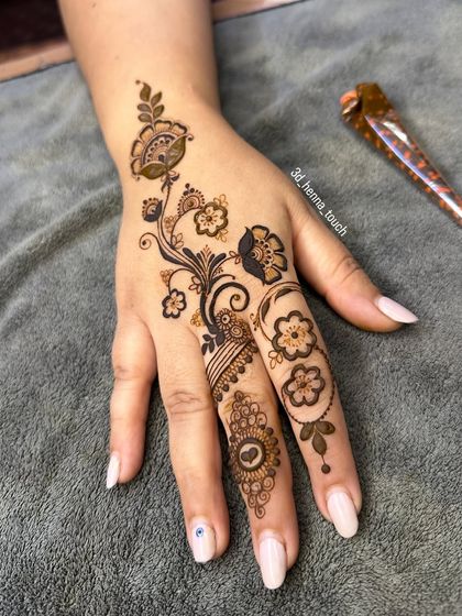 3D Henna Touch - Festive & Occasional Mehndi Minimalist & Chic Henna photo 7