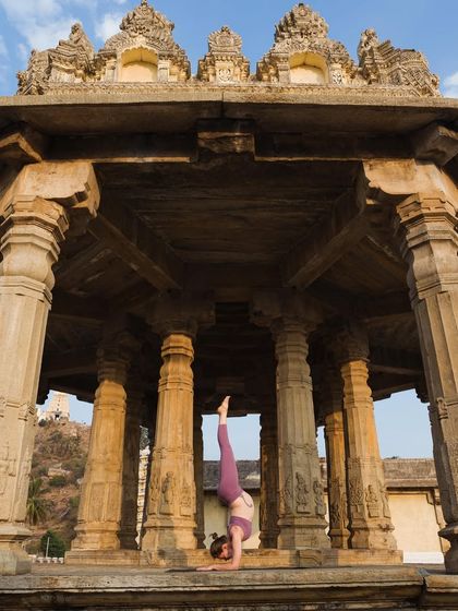 Practicing Pincha Mayurasana (Forearm Stand) at 31 weeks pregnant. While the growing belly constantly shifts your center of gravity, inversions can feel wonderful during pregnancy, as long as they are practiced safely.