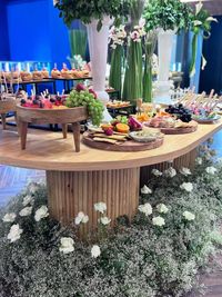 Grazing Tables & Charcuterie Boards