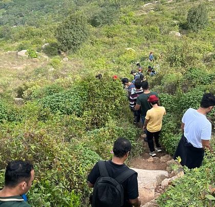 The trek through the bushy trails of Kaiwara Hills, a great one-day adventure from Bangalore.