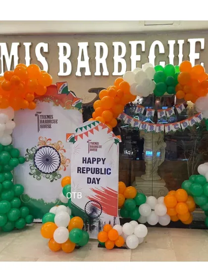 For corporate celebrations like Republic Day, I can create large, impactful balloon arches like this one for Themis Barbecue House. It's a great way to welcome employees and customers and get everyone in the patriotic spirit.