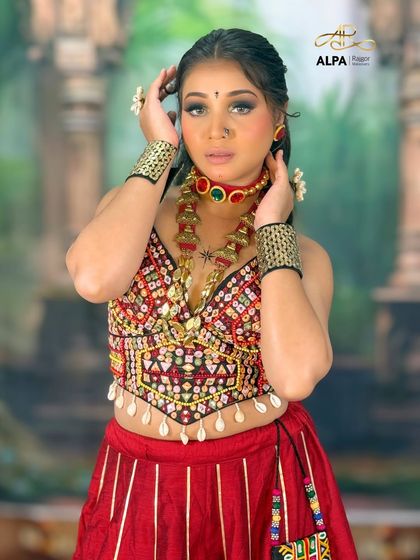 Festive & Navratri Looks photo 7