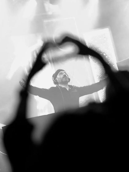 A message to Chennai before a big show: "Let's feel the vibe together tonight."