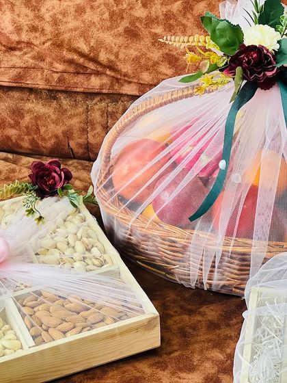 Gift Hamper - Wedding Gifting & Trousseau Packing Artistic Trousseau Packing photo 18