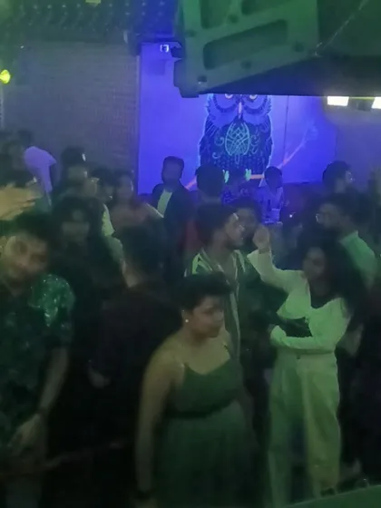 A snapshot of the dance floor, where every spot is taken.