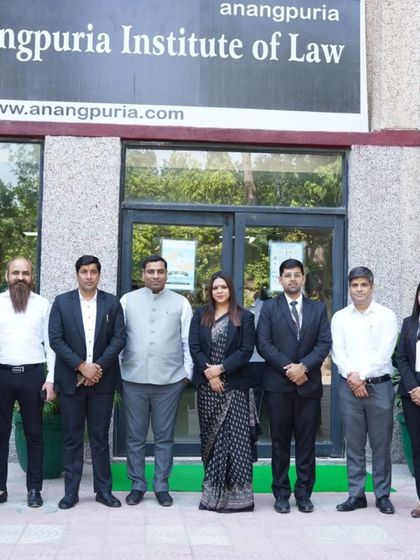 The full team of advocates and organizers who made the seminar on domestic violence a success. Together, we are committed to this noble profession and to spreading legal awareness.