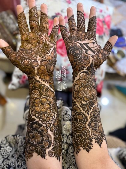 A modern bridal design with the couple's initials 'N' and 'B' incorporated in a stylish font.