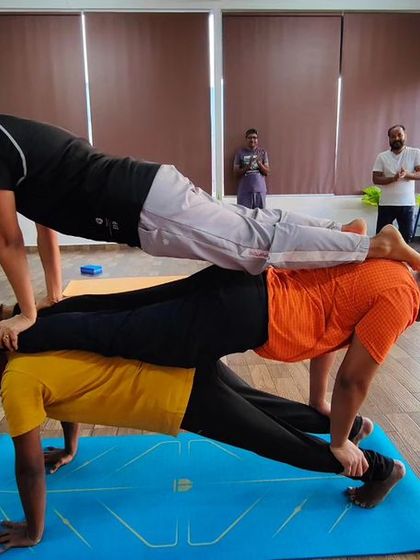 Another variation of the group plank. We love incorporating these fun challenges into our classes to keep things interesting and build a strong sense of community.