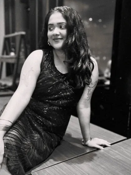 A candid-style shot from the "Tasveer" promotional series.