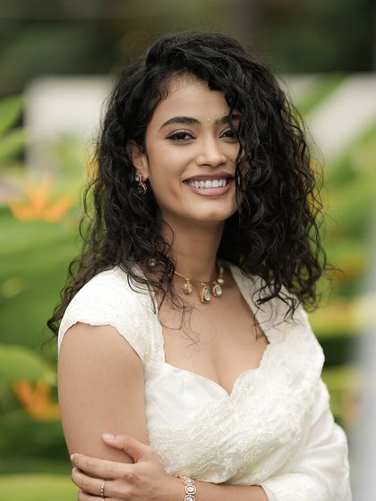 The essence of this look is to be effortlessly beautiful.