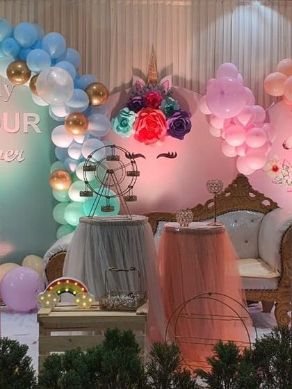 Another perspective of the magical unicorn theme, showing the little throne for the birthday girl and the beautiful pastel color combination.