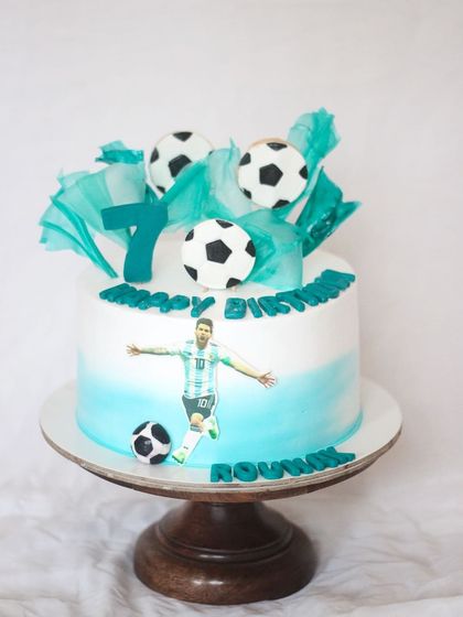 Faraway Feast - Custom Celebration Cakes Fun & Fantasy: Cakes for Kids photo 11