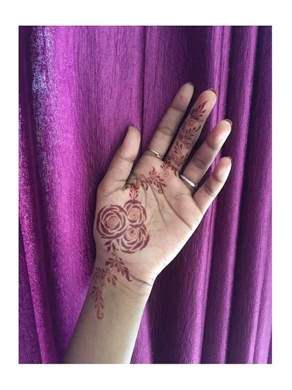 Another shot of the three-rose design, showing how beautifully simple and elegant it looks on the hand.