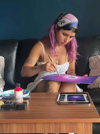 Sometimes you just have to get comfortable. Here I am on the couch, working on the 'One Piece' themed PS5 plates.
