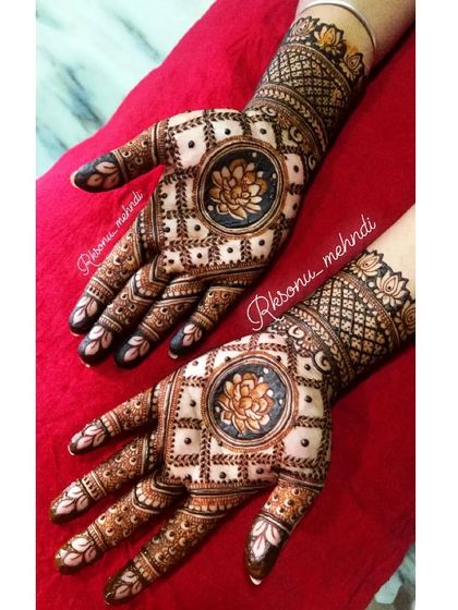Sonu - Bridal & Wedding Mehndi Modern & Minimalist Mehndi photo 45
