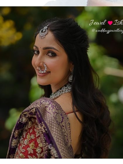 A modern take on the traditional Marathi bride. We styled this Nauvari saree with a full diamond jewellery set, including a layered necklace, jhumkas, and nath, for a look that is both classic and refreshingly contemporary.