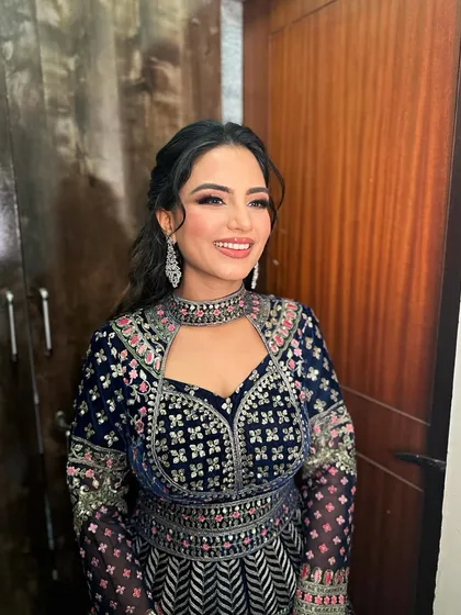 Another angle of Heer's stunning party look, perfect for making a statement.