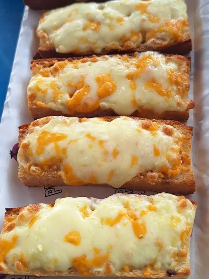 Cheesy garlic bread from Purple Martini. A simple but satisfying bite to enjoy with cocktails.