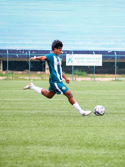 Girls on the Pitch photo 23