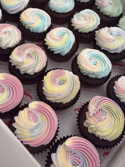 Drishtii Anandd - Custom Cupcakes & Dessert Gifting Custom Themed Cupcakes photo 7