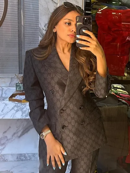 Hair goals achieved with long layered highlights and soft waves. This look is glamorous, healthy, and full of beautiful dimension.