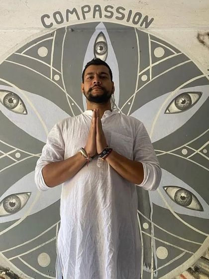 A moment of compassion. Standing in front of this beautiful artwork in Rishikesh, feeling the peaceful vibes.