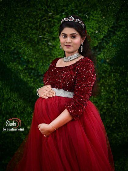 Dee Yashaswini - Occasion Wear Rentals Maternity Photoshoot Outfits photo 25