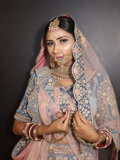 Contemporary & Pastel Bridal Glam photo 22