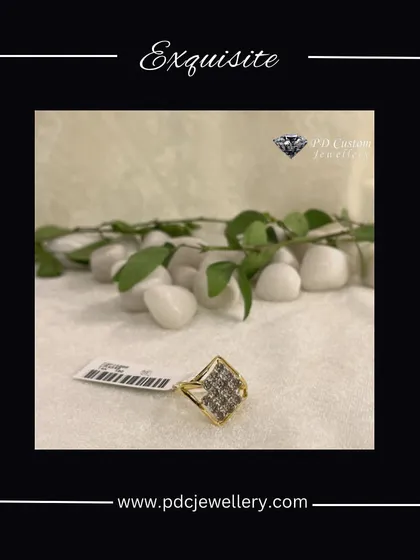 An exquisite 18kt hallmark gold and diamond ring with a distinct square head. The cluster of diamonds creates a powerful sparkle, making this a perfect cocktail or statement ring for any formal event.