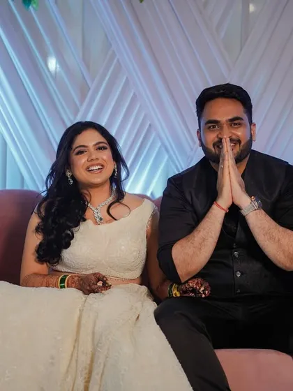 My bride Shivani looked like a princess in white for her Sangeet. We created a soft and dreamy look with glowing skin and gentle waves in her hair, perfect for dancing the night away.