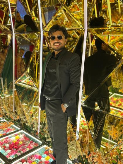 All smiles and ready for the wedding festivities to begin. This is the energy I bring to every sangeet.