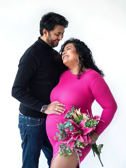 The Studio Glow: Maternity Portraits photo 26