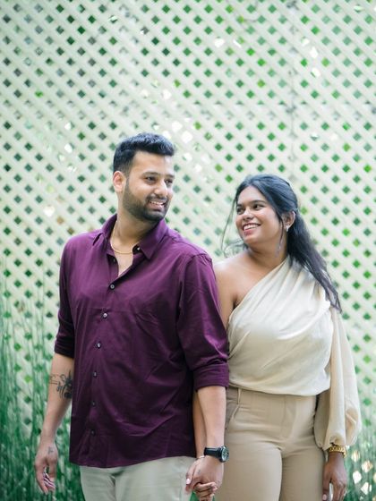 Capturing pure, uninhibited joy. These candid shots in a park setting show how I encourage couples to have fun and be themselves, resulting in genuine and happy memories.