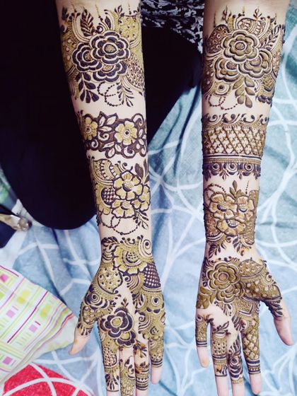 A lovely floral-themed design with different patterns on each arm, showcasing creativity and skill.