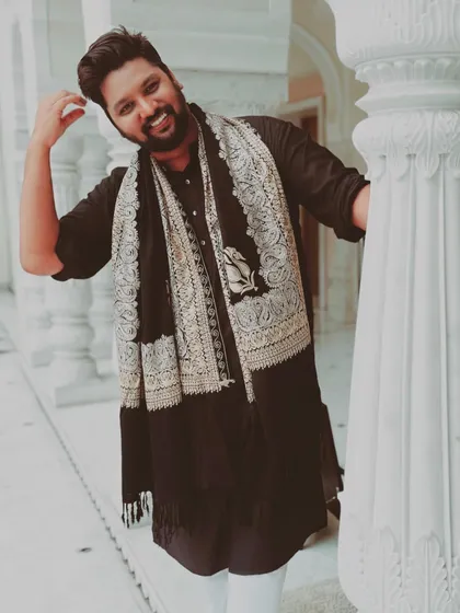 After a performance for P&G's exclusive dealers meet, where I narrated the company's journey in India from 1989 to 2024. I specialize in crafting historical narratives that celebrate a brand's resilience and achievements over decades.
