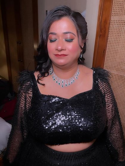 Cocktail & Evening Party Glam photo 13