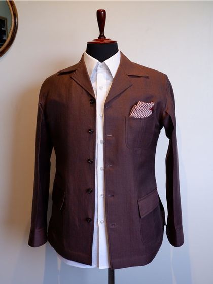 Don't miss out on this timeless classic that effortlessly blends fashion and functionality.