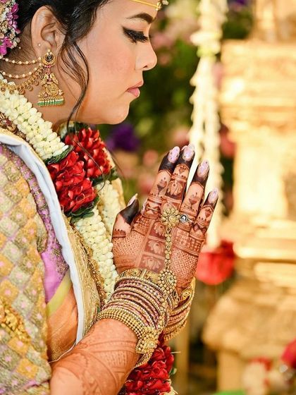 Nikita - Bridal & Wedding Mehndi Our Signature Deep Stain photo 8