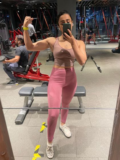 Another angle of my gym progress. I focus on full-body routines that create balanced strength and a well-defined physique.