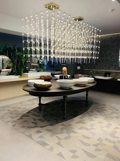 The weekend is for glamming up, just like this central lighting feature does for the Bathline Sensations store. This impactful accent slows you down and draws your eye, demonstrating how a single element can define a retail space.
